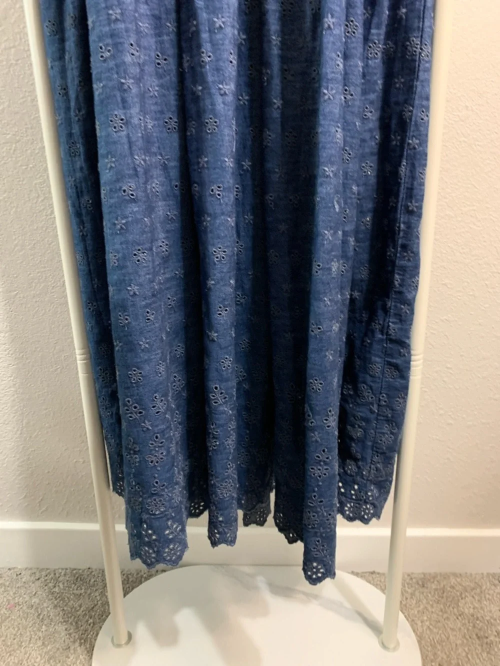 GAP Blue Eyelet Smocked Maxi Dress - Picture 9 of 11